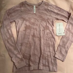 Athleta long sleeve purple camo shirt